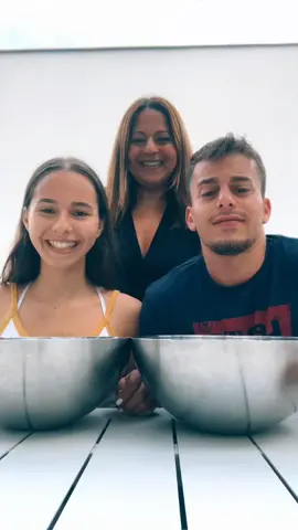 תנחשו איך קוראים לאח שלי ולאמא שלי👇 #foryou  #brother #mom