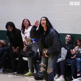 Name a mom more turnt than Amari’s 😂😂 #fyp #basketball #MomsofTikTok