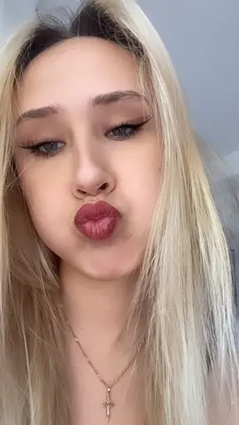 Ayuda! 🥺 Tiktok no enseña mis vídeos 😢 #adelinaf
