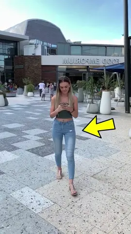 HOW?? 🤯😱😱 #magic #foryou #tiktoksa #fyp