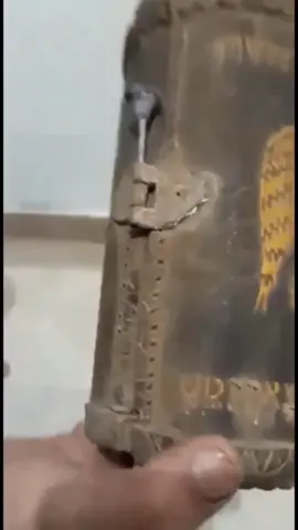 Sizce Bu Esrarengiz Şey Ne Olabilir❓  #define #gömü #hazine #kitabe #barnabas #hzisa #kutsalkitaplar #defineciler #sikke @tiktok_turkey