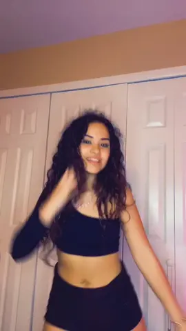 Jajja no sirvo 🥺😭 #fyp #foryou #parati #trending #dance ig:Perlasofia_ como me quedo??