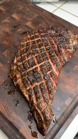Knife skills 😤😤 Too rare or perfect for y’all? 🥩. ALSO - enter my lobster giveaway on my last video 🦞🦞