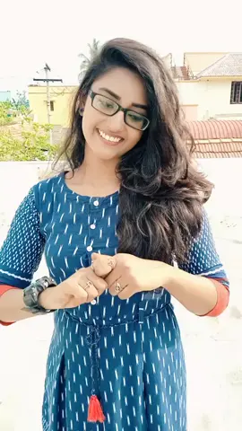 ayoo mind voice ah veliya solitu eruka da😅sodhapitiye🙆I'm gooduu girl😁😜#yarandhaponnu