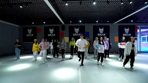 Jong (BTS Dancer): Online Class Dance Workshop | 📡🌐 Bucharest, Romania | May 17, 2020 - 17:00 | www.iabilet.ro | #kpop #bts #dance