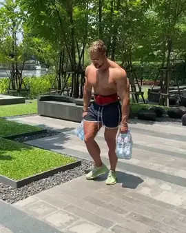 No weights needed 😎 #fyp #tiktok #gym