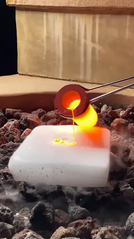 WHO WINS?! #Science #homeroutine #dryice