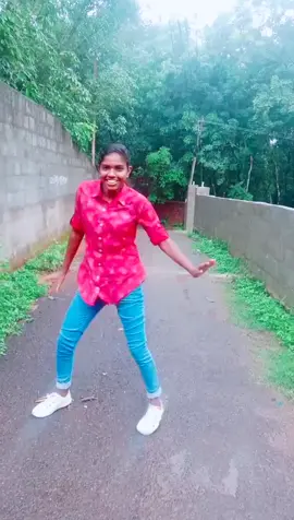 Mazha 🌧️this beat😍 dance kalikan thoni☺️#dancelove #robotics #freestyledance #lovebeat