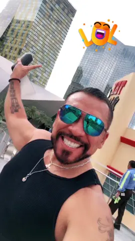 AHÍ TA!!!!!!🤪🐖🐖#foryoupage 🐖#parati 😊🤣#fyp 🤗#foryou ❤️💜🏳️‍🌈