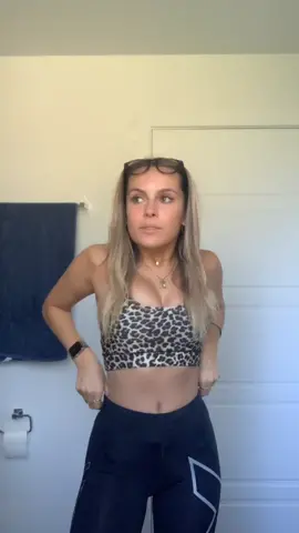 This was harder than I thought 🤓🤓#glasses #rock #drop #girl #dance #voiceover #stickwithitcrewdrop #stickwithit