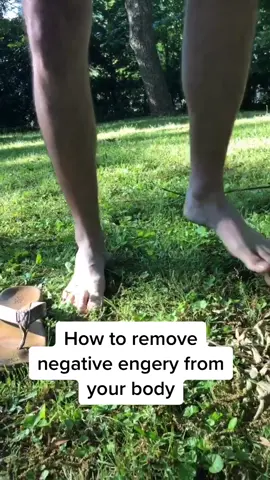 How to remove negative energy from your body through “Earthing” #TikTokPartner #LearnFromTikTok #DrAnis #health #healthtips