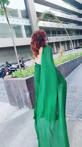 saree #chatni #color  ki thi aur song #trendinto chipka diya