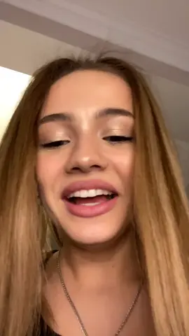 Вначале полная истерика 😂😂😂 противная жвачка побеждена 👆🏼👆🏼