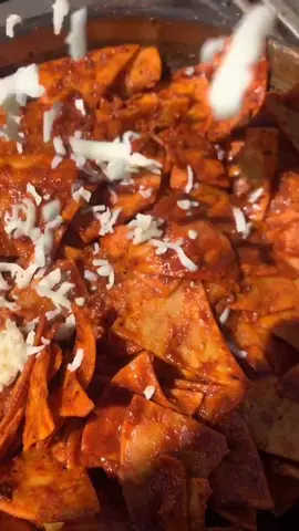 Don’t come for my ugly ass egg 🙈 #chilaquiles #xyzbca #foryou #mexico #chicano #inyourface #azcheck #mexicocheck #food #recipes #recetas #comida #egg