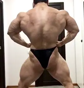 Super muscular back #muscle #bodybuilding #flexing #muscular #buff #pumped #workout #bodybuilder #musclehardcore