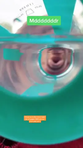 Elle a bu 2 litres pour ça, alors mettez un like 😂😂😂😂 #Spectracious #talkingtothemoon