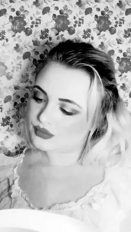 POV: A Time-Traveler visits his wife in the 1940's and he plays the songs to help recognize him. #meetmypet #fyp #foryou #oc #pov #inyourface