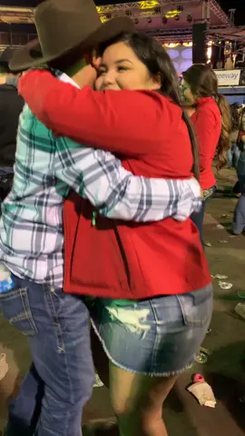 Una polkita con la prima en #picoriverasportsarena 🕺🏽💃🏽 #polka #purobailes #fyp #foryou #foryoupage #mexican #california #tbt