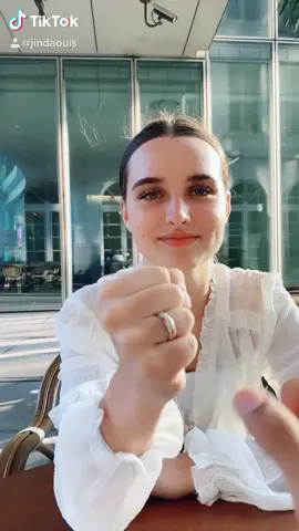 ✌🏼👊🏼✋🏼
