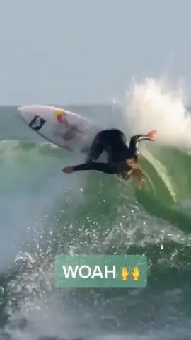 @carolinemarks1 competitive drive is second to none. Video: Noah McPherson #tiktokwellness #surfing #wsl #fyp #foryou