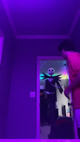 pov: you get possessed by jack skellington because he wants to show off his dance moves👻 #jackskellington #foryou #thisishallowen #newdance #original