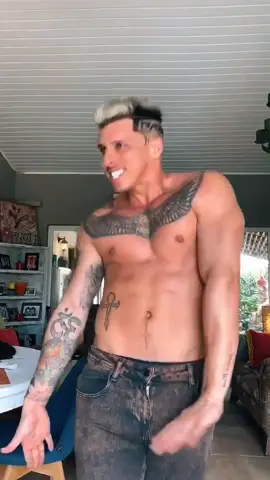 IM FEELING EXTRA TODAY🤪🤣