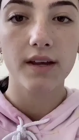 @charlidamelio