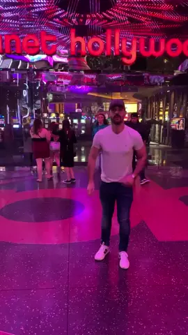 One week before the quarantine :p I don't know the guy is gonna dance after me 🙈 #beyou #vegas #planethollywoodvegas #christinaaguilera