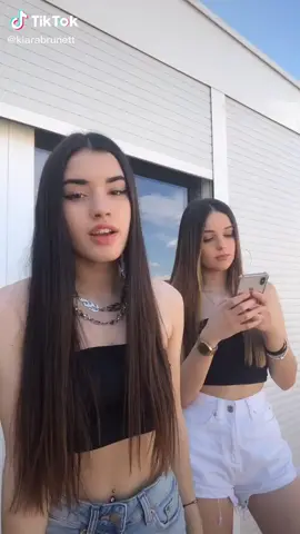 A mi @kiarabrunett @lorenafernandezb