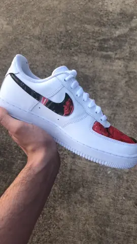 Hydrodipping Air Force 1’s for my friend’s bday, tell me what y’all think#Hydrodipping #foryoupage #hydrodippingshoes #art