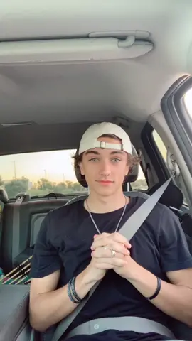 Hangin our today.. what up guys🤘🏼 #foryou #fyp #friends