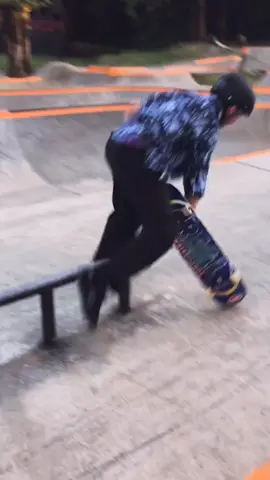 I am racing @jordanmartenn to 10k... follow me so I can win❤️ #fyp #skate #10kgoal #NotOneThing #skatebording #hype #followme #foryou