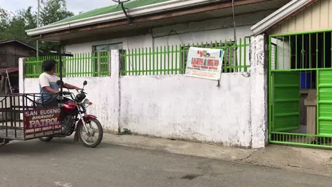 Another TAONG GRASA PRANK of yours truly #Laughtrip #Funny #Trending #xyza #Please watch the Full Prank Video sa aking Youtube Channel