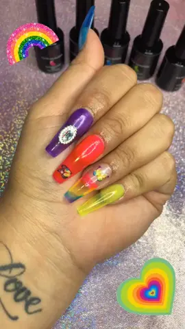 Pride Nails 🌈💅🏼 #makartt #jellynails #pridenails #pressonnails #pressons #butterflynail #makarttnails #nailvideos #explore #trendingnails
