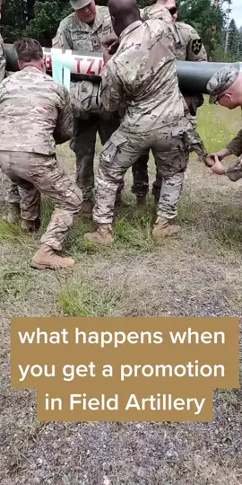 First day in my unit and i witness this glory #xbyzabc #foryou #foryoupage #4yp #army #13b #13bravo #m777