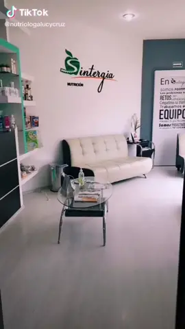 Cuando la jefa tiene tiktok #nutriologa #tiempolibre #comedia #reaccion #baile #challenge