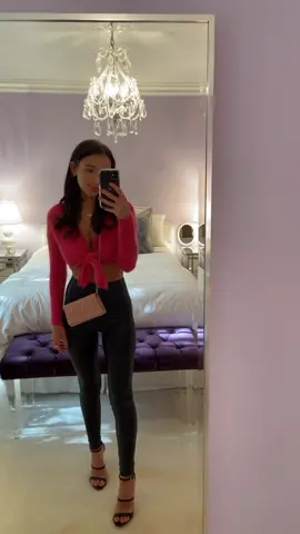 Which outfit is your favourite? #stylebychloeee #fyp #foryou #virtualstylist #toosieslide #trend #outfitchallenge