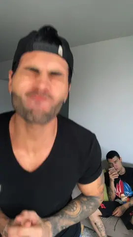 Comenta muchos emojis de 👃👃👃 si estás sano 😅🤣 #parati