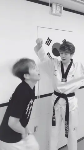 새로운 누나가 생겼습니다🤣 여러분들은 누나 또는 언니가 있나요?😍 @taekwondojin #형제케미 #삼성태권도
