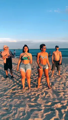 Coño 🏖 @yicel0706