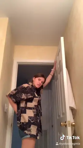 POV you’re my toothbrush watching me flirt with myself in the mirror