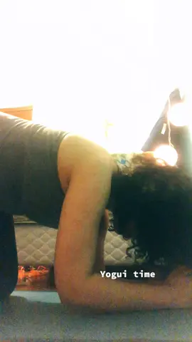 un momento solo para mi #yoga #yogagirl #yoguihappy