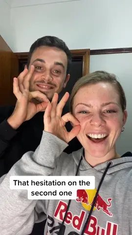 He nearly did it twice #okayhandsign #okayhand #okayhandchallenge