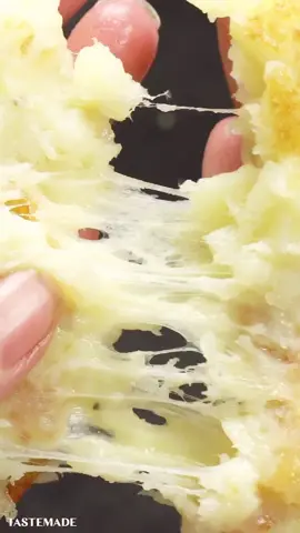 ハッシュドポテトにチーズ入れたら、とんでもないものができた。#tiktokレシピ #簡単レシピ #ハッシュドポテト #テイストメイド
