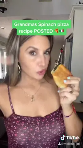 Grandmas Spinach pizza 🇮🇹 posted NOW! BEST!!!!! EVER! #italiansavage #makeitwithmelissa #spinachpizza #locatelli #quickrecipe #Recipe