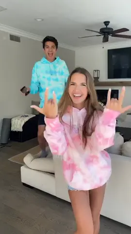 New hoodies are out!! Who wore it better!? pink💓 or blue💙???