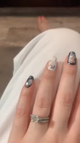 An easy abstract nail art tutorial. Reply to @xoloveleti  #fyp #nailart #nails #manicure #karen #martini #foryoupage #abstract #howto #DIY #beauty
