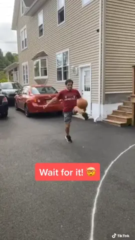 Rate this trickshot from 1-10 🔥 #basketball #trickshot #sports #foryou (via @6thsense.bball)