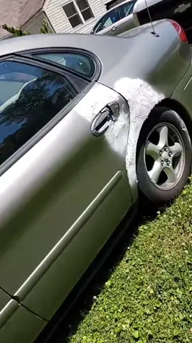 think my dad showed my uncle how to use bondo 😂😂🤦‍♂️🤦‍♂️ #itwillbuffout #foryou #fyp #foryourpage #foryoupage #cars #bondo #bodywork #nailedit