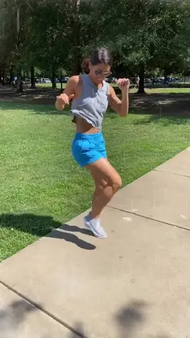 💃🏻🌞When you feel like dancing in the park on a Sunday afternoon!🌞💃🏻 #foryou #fyp #foryoupage #dance #trending